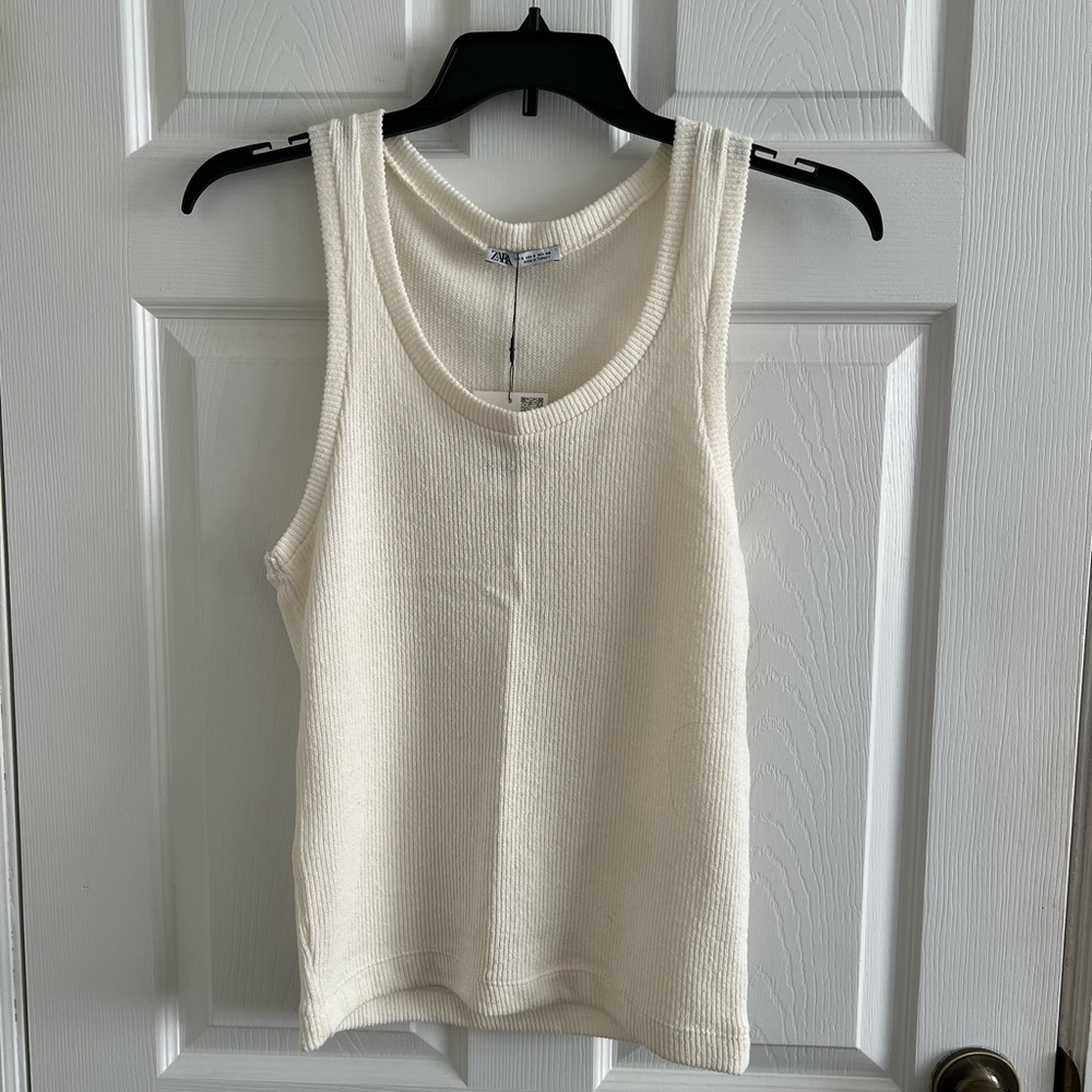Zara Men’s Textured Tank